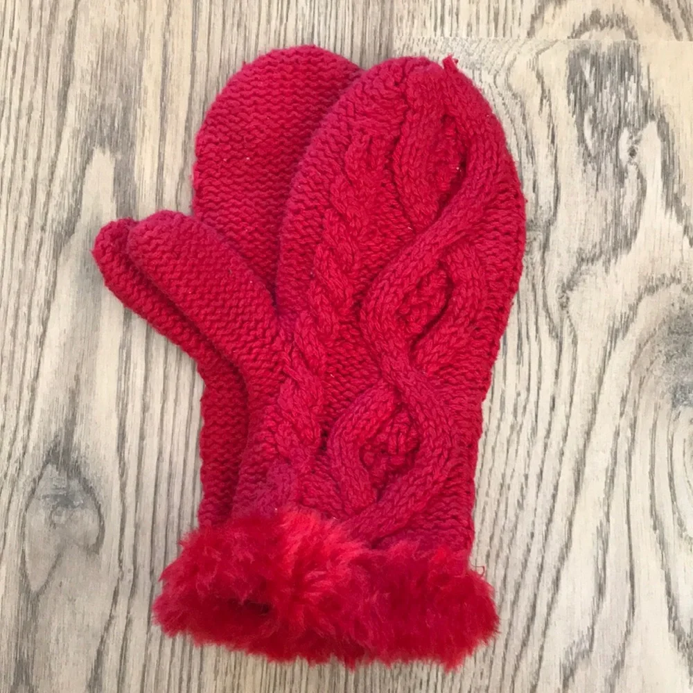 GAP Kids Wool Cable Knit Mittens with Fur Cuff Red